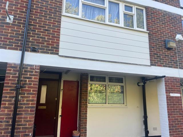 house in Jasmine Gardens, Croydon