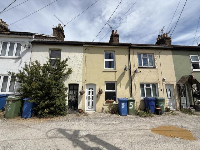 house in Kent Terrace Rainham