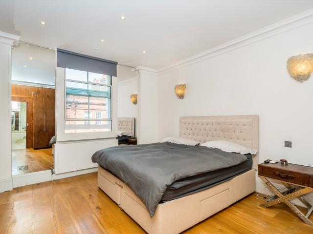 house in Kings Road,, SW3