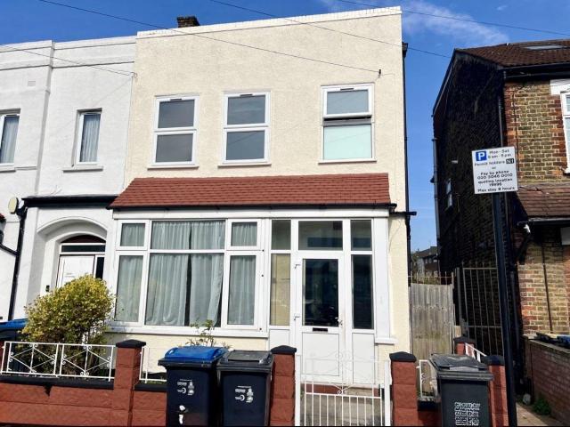 house in Kynaston Road, Thornton Heath