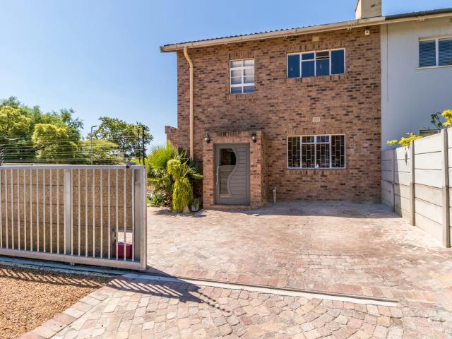 house in La Colline, Stellenbosch, Western Cape