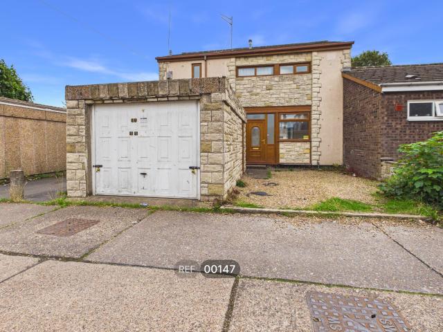 house in Lanyon Close, Bransholme, HU7