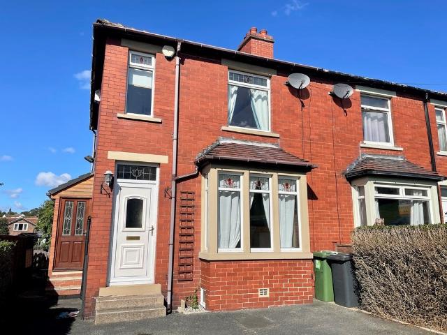 house in Leeds Old Road, Heckmondwike