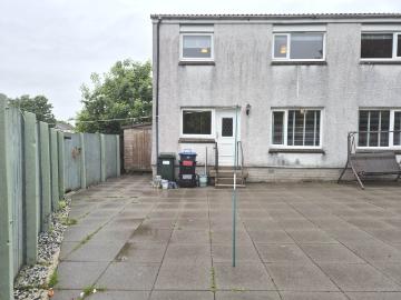 house in Lint Brae, Stewarton