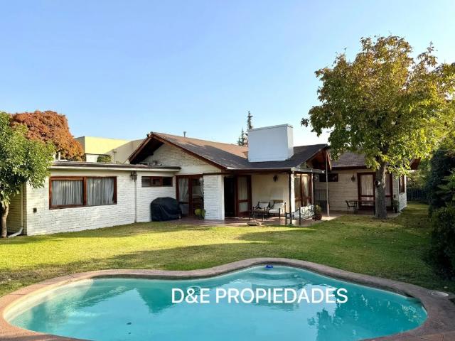 house in Los Dominicos