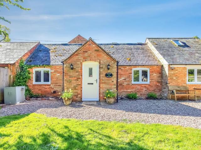 house in Main Street Skeffington LE7 9YB