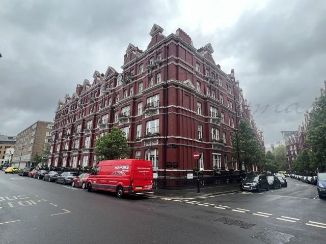 house in Marylebone, London, W1