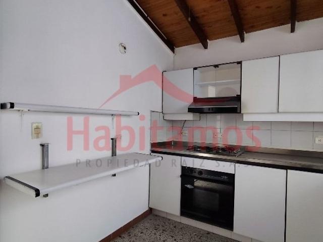 House in Medellín Santa Mónica code 9273