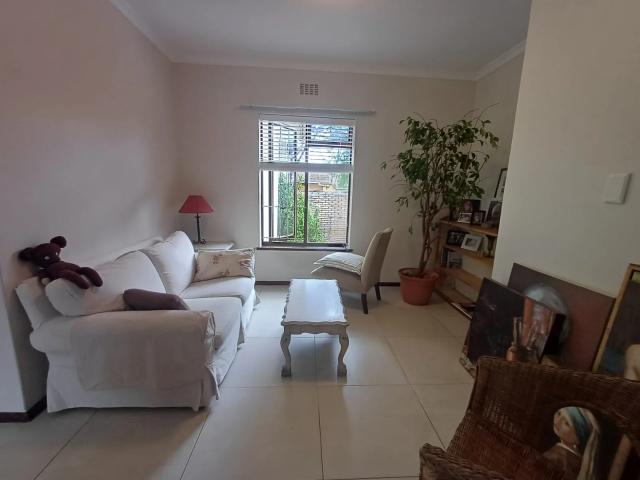 house in Milnerton Central, Milnerton, Western Cape