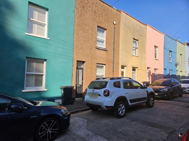 house in Monmouth Street