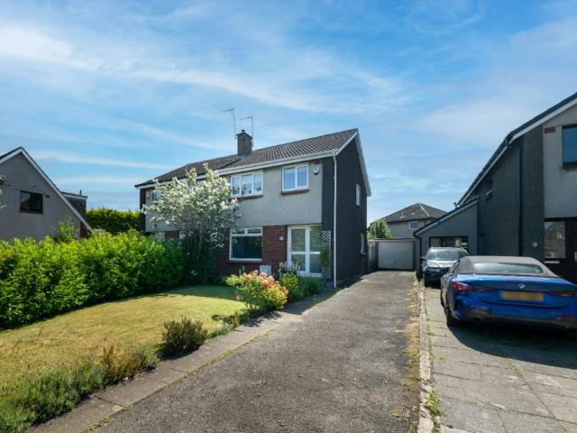 house in Newmains Road Kirkliston, Edinburgh, EH29