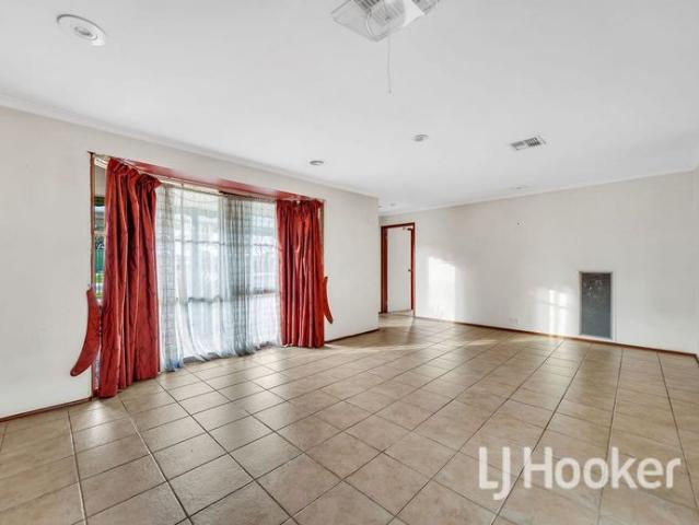 House in Pakenham Available for Rent!