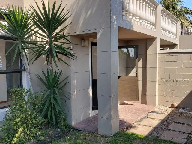 house in Parklands North, Blouberg, Western Cape
