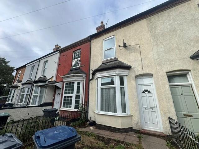 house in Poplar Avenue Lozells, B19 1JT