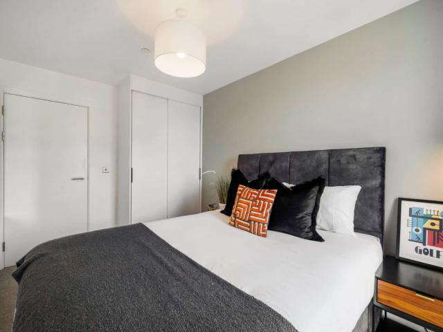 house in Potters, Manchester, M5 4RG