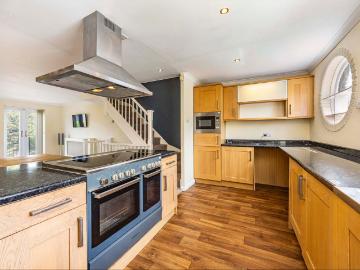 house in Quayside Close, Nottingham, NG2