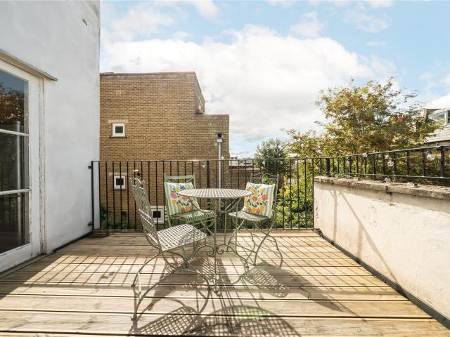 house in Queenstown Road,, SW8