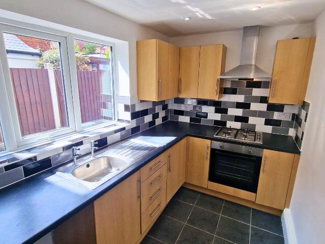 house in Rent in 10 Gladstone Street, Newlands, Heanor, DE75 7PW