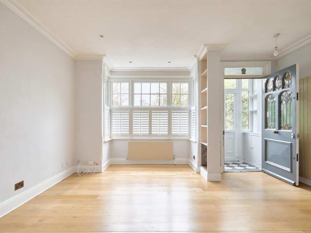 House in Riverview Grove, Chiswick, W4