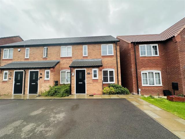 house in Romulus Way, Nuneaton, CV11 6ZP