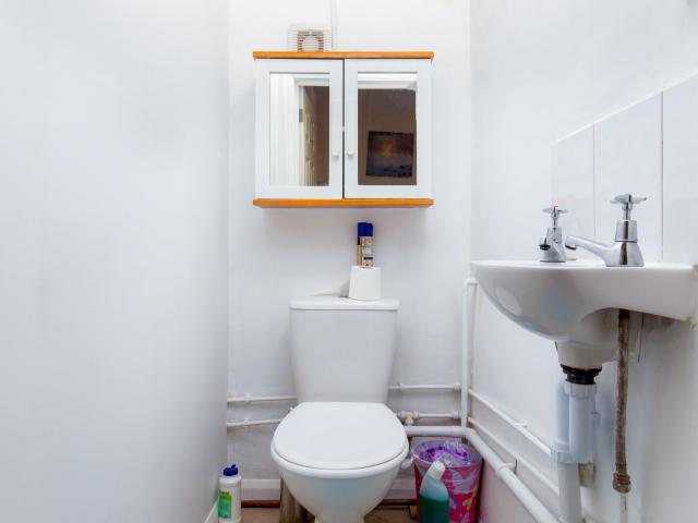 house in RM3 Devonshire Close| Stratford | London | E15 1UG