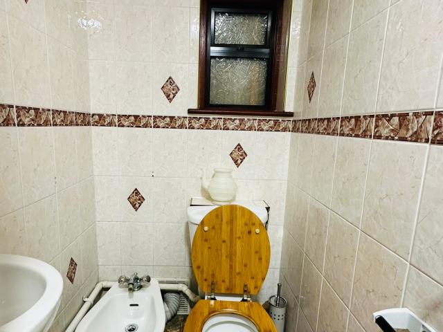 house in 10RO RM4 Rosadale Road | Forest Gate | London | E7 8AT