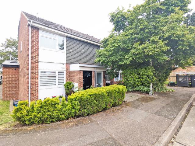 house in Scoter Close, Woodford Green, IG8