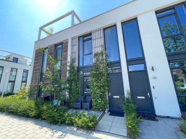 house in Scheepsbouwweg 1033DC Amsterdam