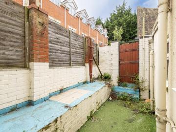 house in School Road, Great Yarmouth
