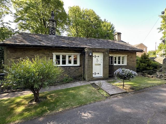 house in Scholes Lane, Scholes, Cleckheaton