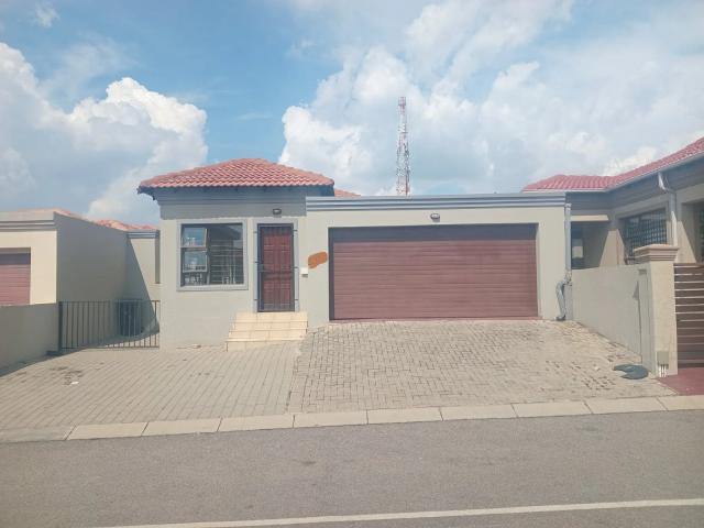 house in Sagewood, Midrand, Gauteng