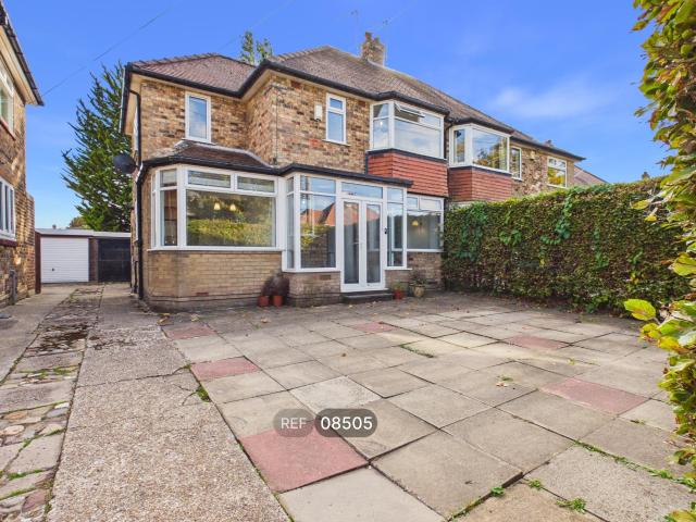 house in St. Margarets Close, Cottingham, HU16 5NG