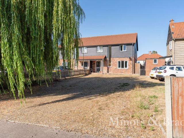 house in Sutton Crescent, Freethorpe