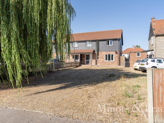 house in Sutton Crescent, Freethorpe
