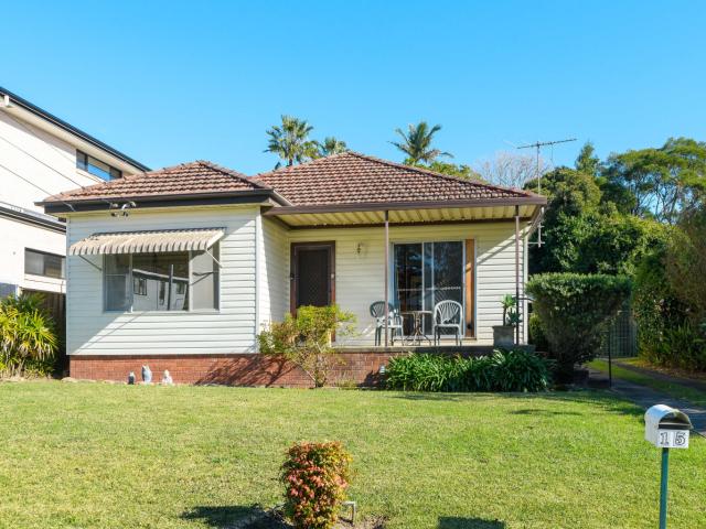 House in Sutherland, 15 Tudar Road