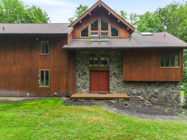house Johnson City NY DS105047646
