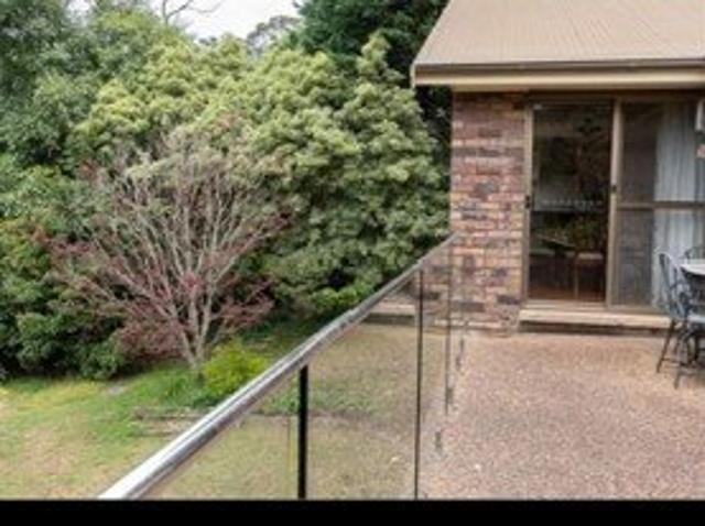 House leura