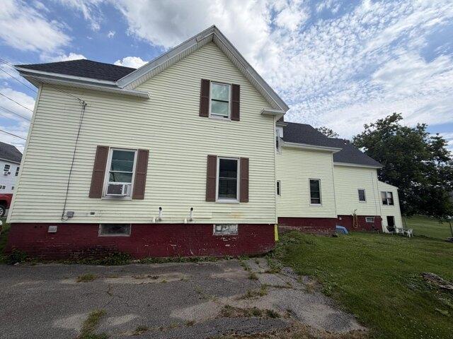 house Lewiston ME ES105511750