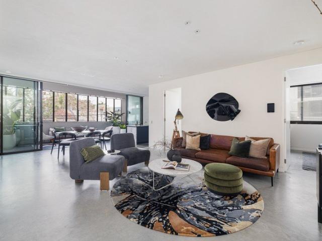 House like luxury in SJB designed 'Paragon'