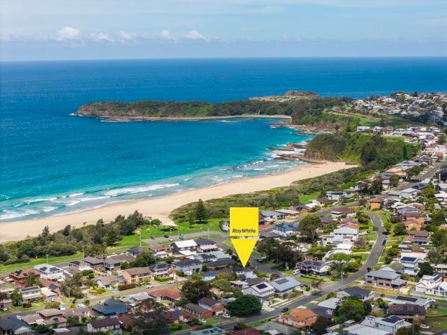 House Like Proportions and Dual Street Frontages, Only 150m from Jones Beach