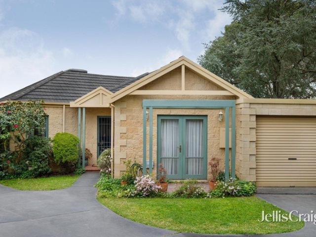 House like space with single level ease close to brilliant amenities