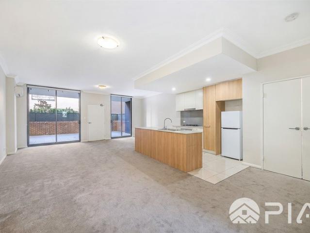 House Like Space 2 Bed 2 Bath 2 Car Front Rear Courtyards