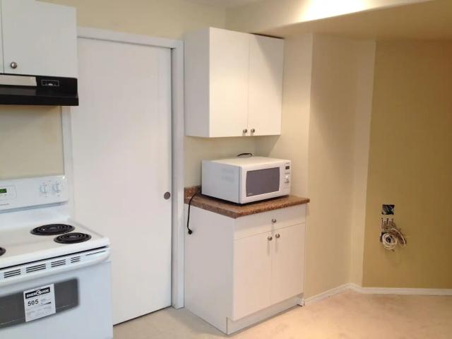 House near Saddletown station with walking access to genesis center, Grocery,all