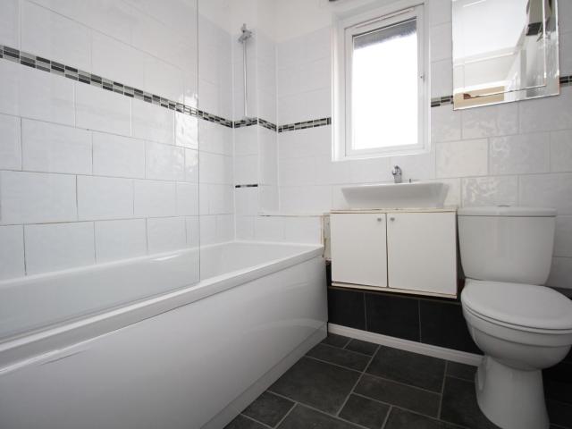 house Newhall Street, Bridgeton, Glasgow, G40 1LA