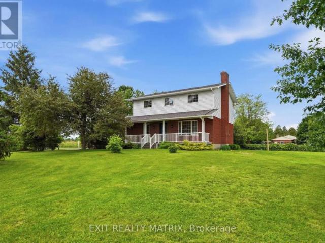 House North Glengarry ON 103879251