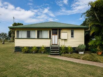 House on 1.26 Ha 3.11 acres