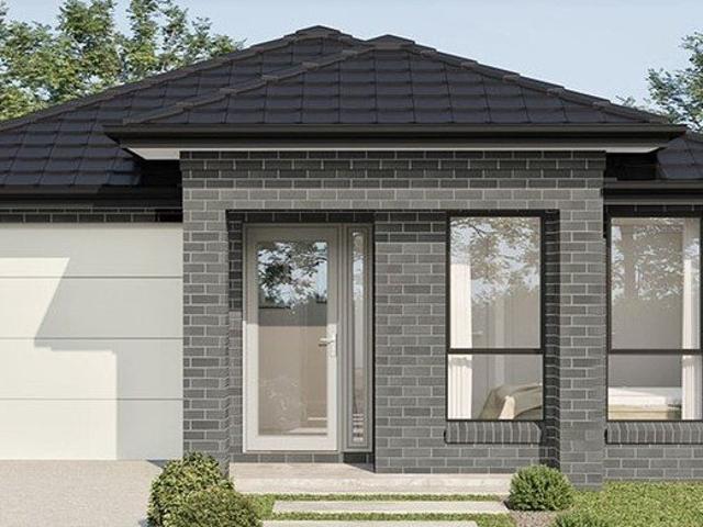 House on the 350sqm land in Oran Park! Call Steve on 0451031234
