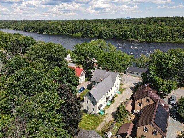 house Orono ME ES105751157