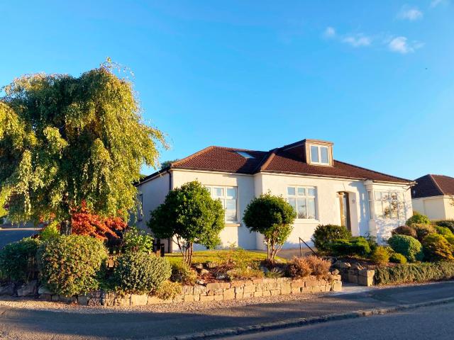 house Oronsay Crescent, Bearsden, Glasgow, G61 2EU