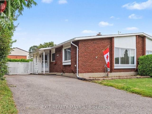 House Ottawa ON 105309218